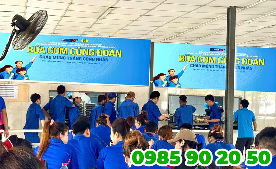 Top 5+ mẫu băng rôn bữa cơm Công đoàn đẹp, thiết kế đơn giản Mẫu băng rôn bữa cơm công đoàn 04